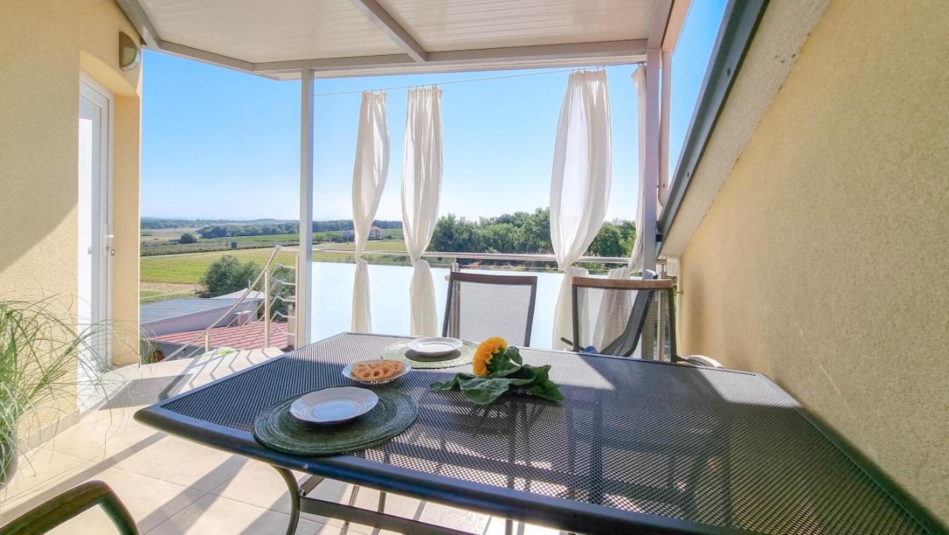 Apartamento Silos Holidays Novigrad Istria Exterior foto